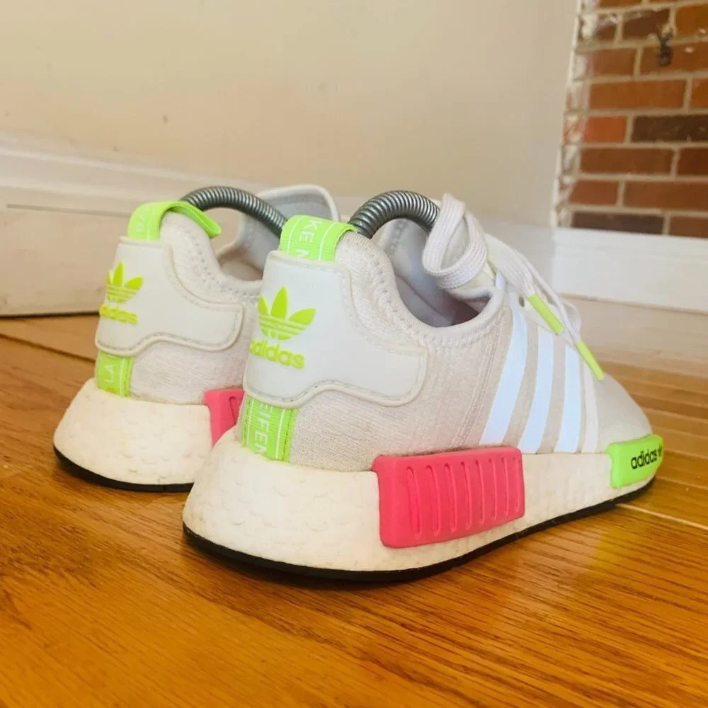 Adidas NMD R1 Sneakers in Pale Nude Size 7.5 Women's Boost Sole - Picture 6 of 9